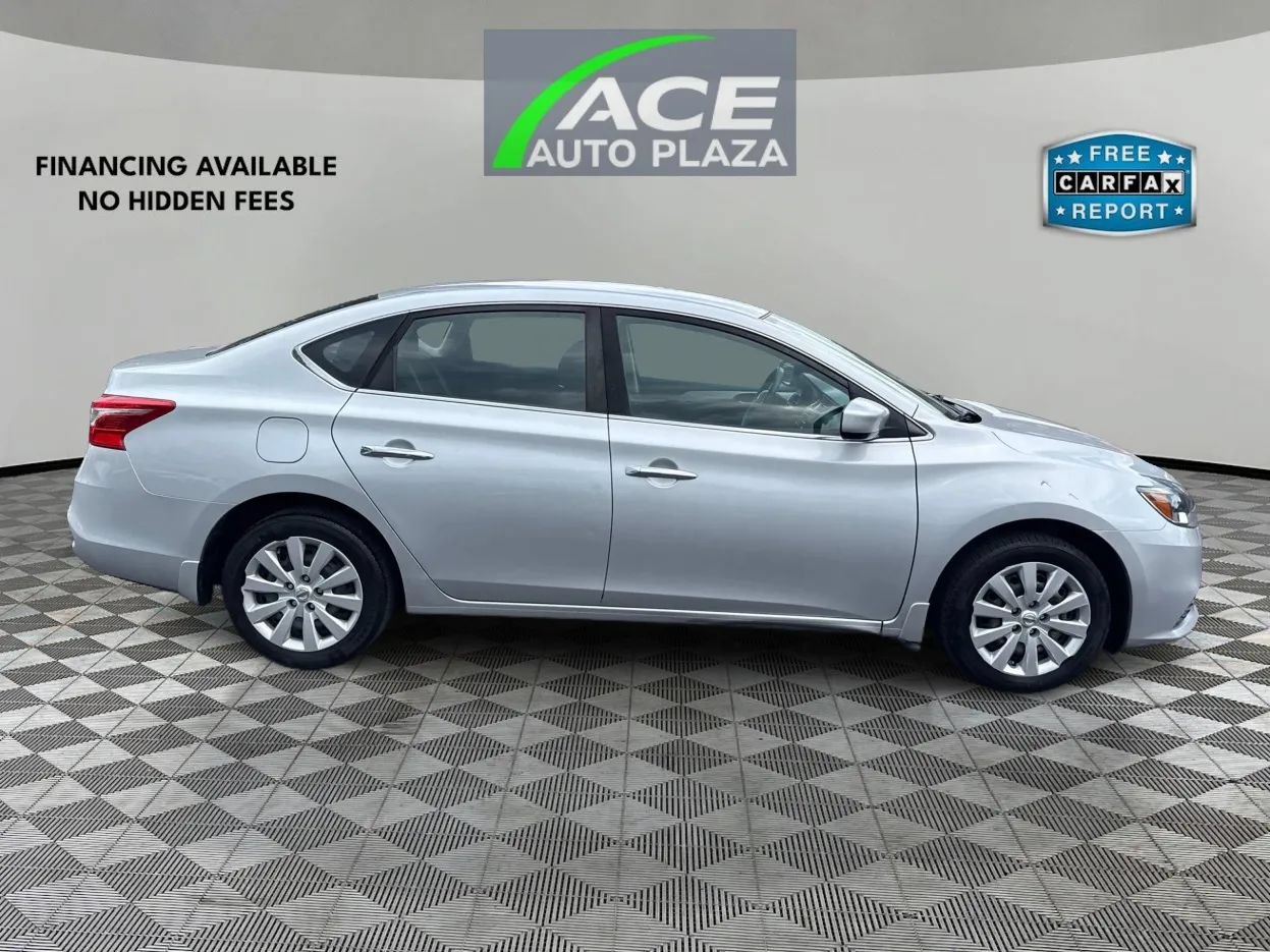 Used 2016 Nissan Sentra S FWD image 4