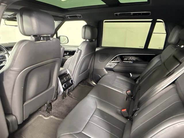 Used 2024 Land Rover Range Rover Long Wheelbase SE AWD/4WD image 18