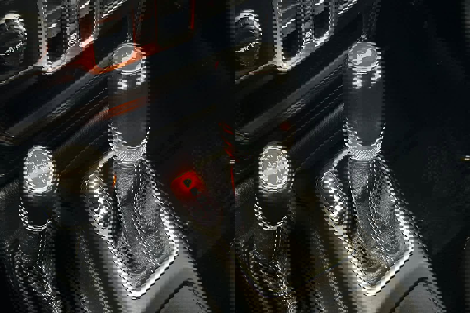 Used 2021 Jeep Wrangler Unlimited Sahara image 24