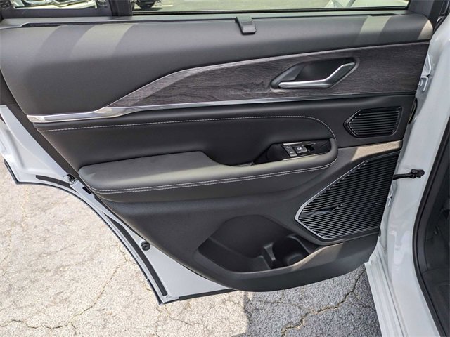 New 2024 Jeep Grand Cherokee Overland w/ Advanced Protech Group III image 26