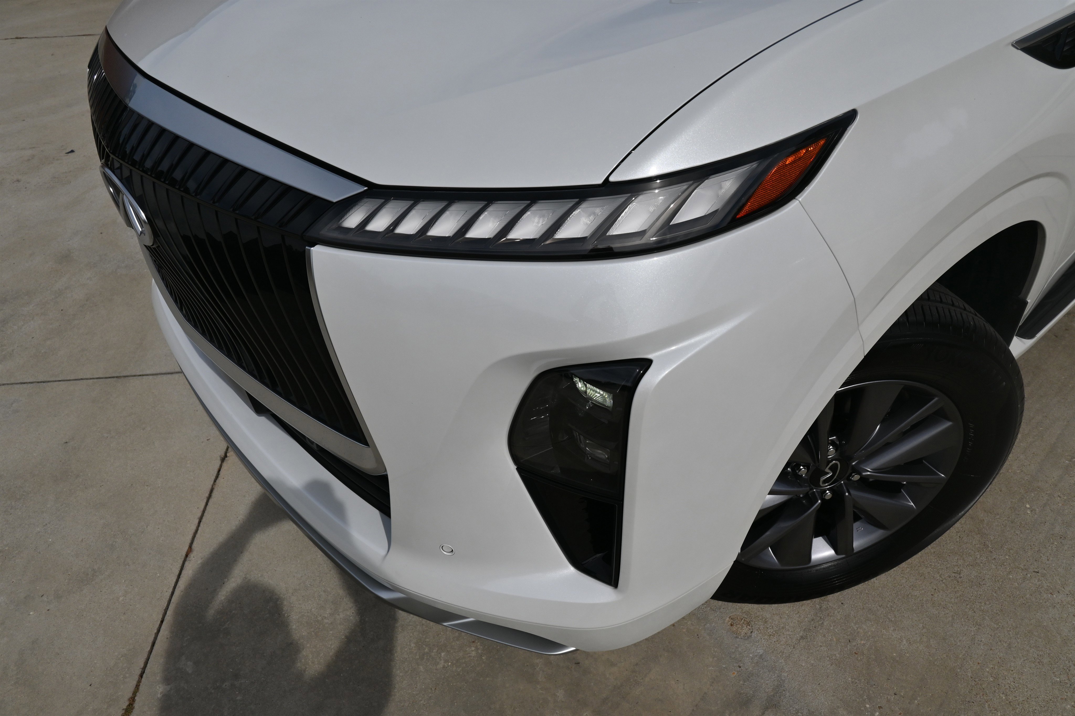 Used 2025 INFINITI QX80 Pure w/ Cargo Package image 13