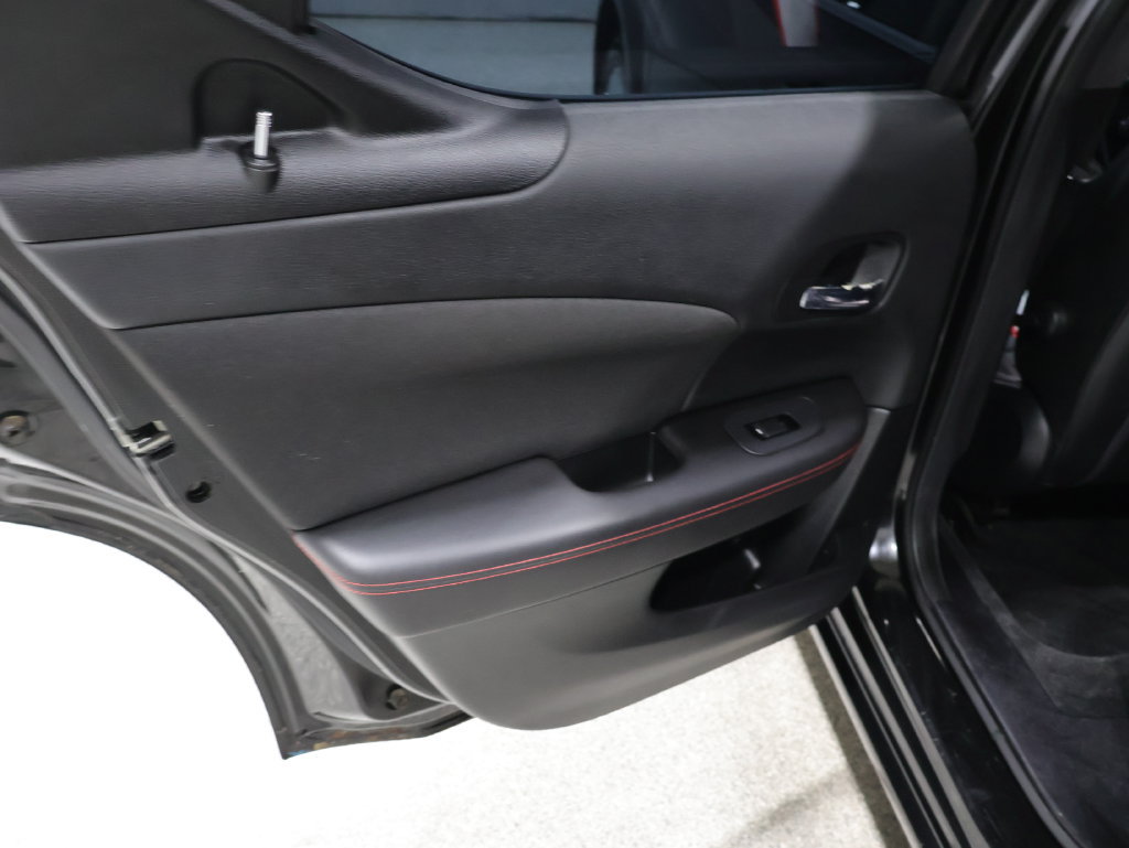 Used 2013 Dodge Avenger R/T FWD image 18
