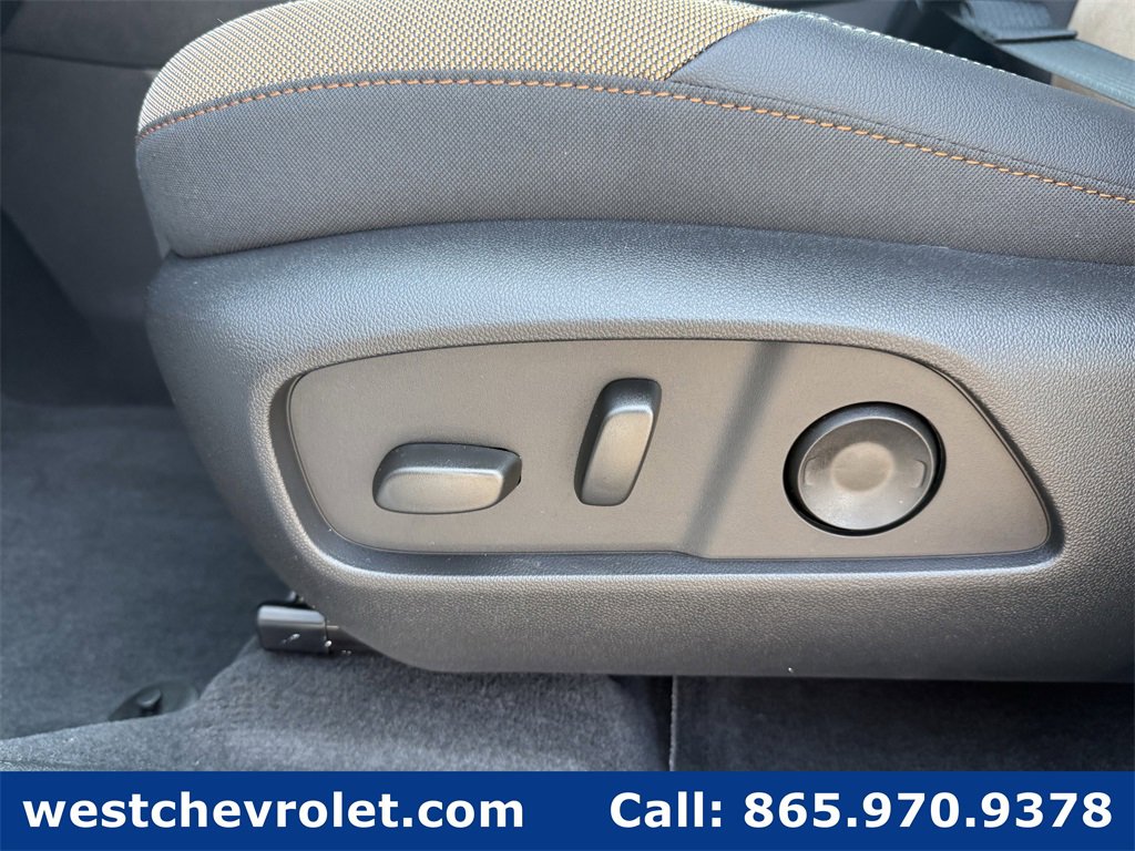 New 2026 Chevrolet Equinox ACTIV w/ Safety and Technology Package image 11