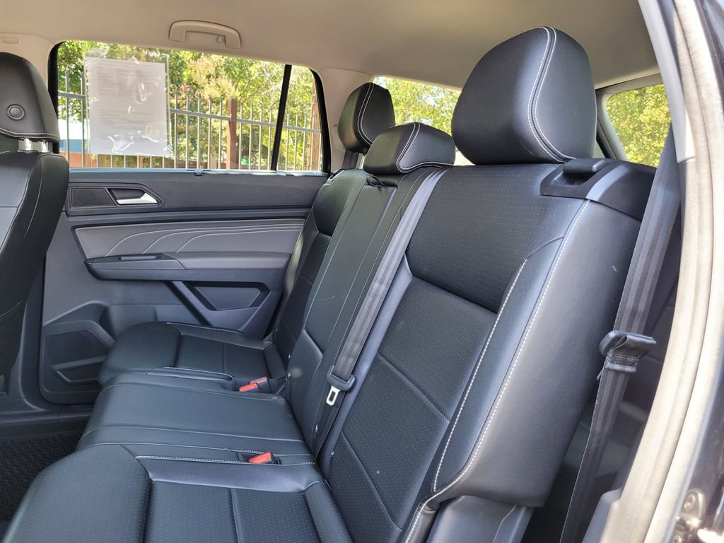 Used 2023 Volkswagen Atlas SE w/ Black Wheel Package AWD/4WD image 15