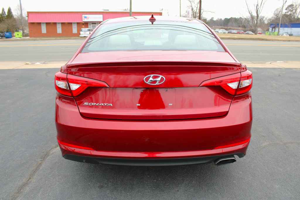 Used 2015 Hyundai Sonata SE w/ Option Group 09 image 7