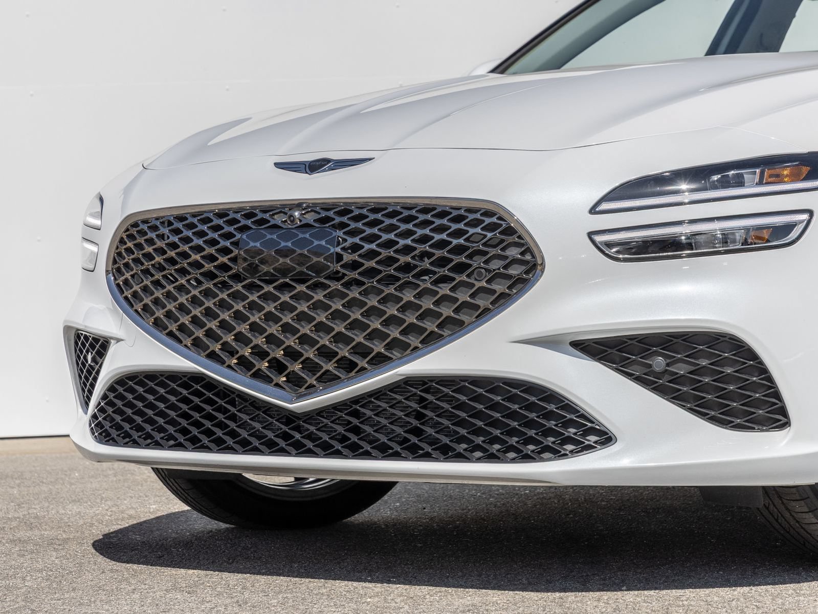 Used 2026 Genesis G70 2.5T Prestige RWD image 3