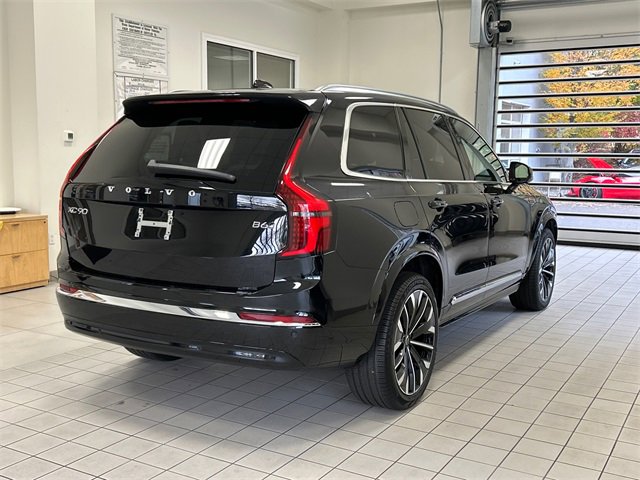 Certified 2025 Volvo XC90 B6 Plus image 2