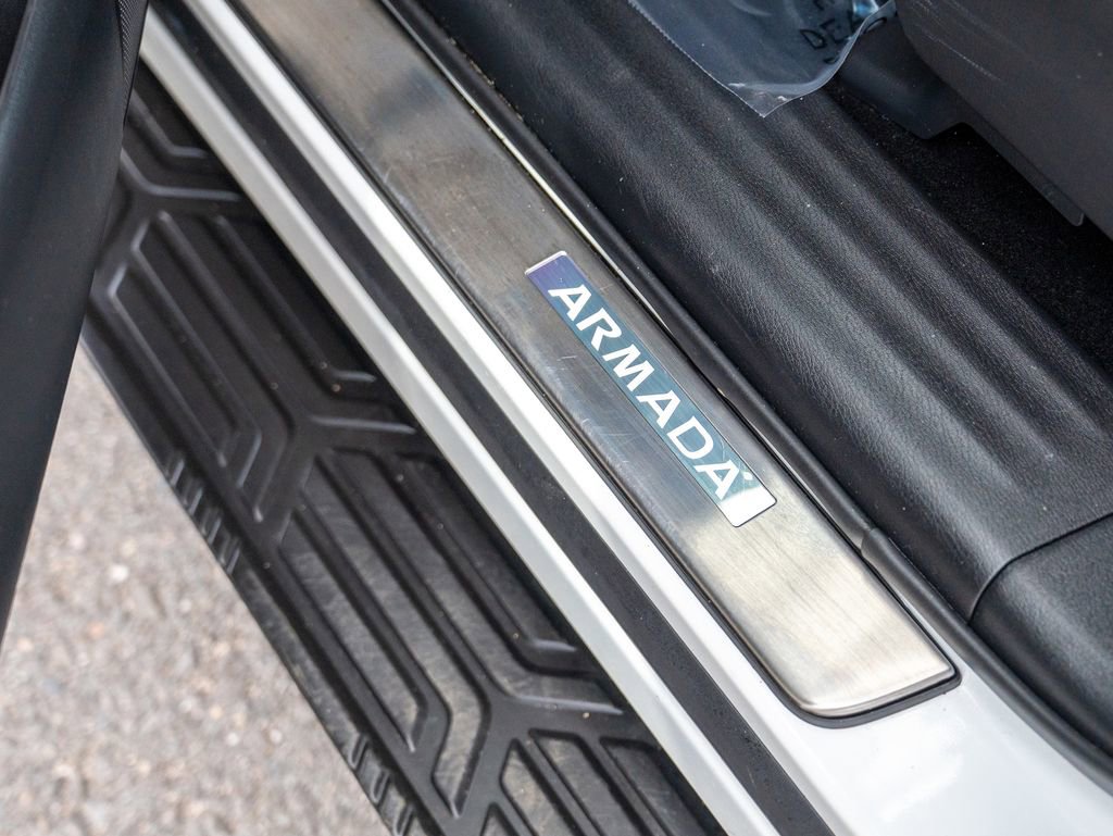 Used 2024 Nissan Armada Platinum w/ Captain's Chairs Package AWD/4WD image 17