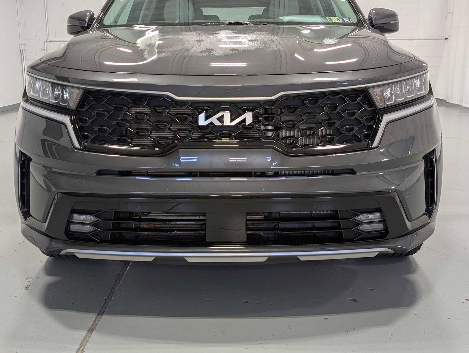 Certified 2023 Kia Sorento EX image 2