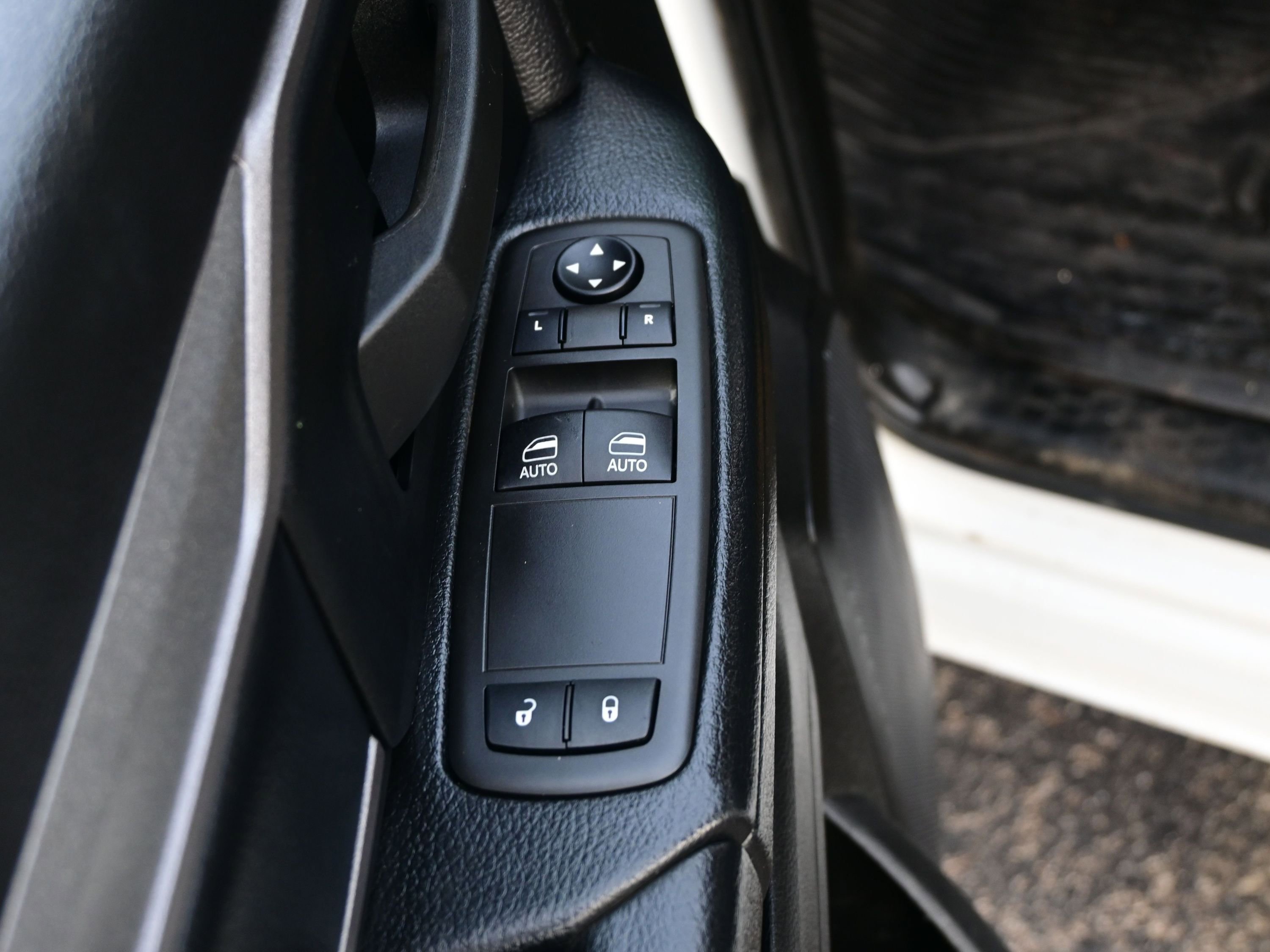 Used 2021 RAM 5500 Tradesman image 16