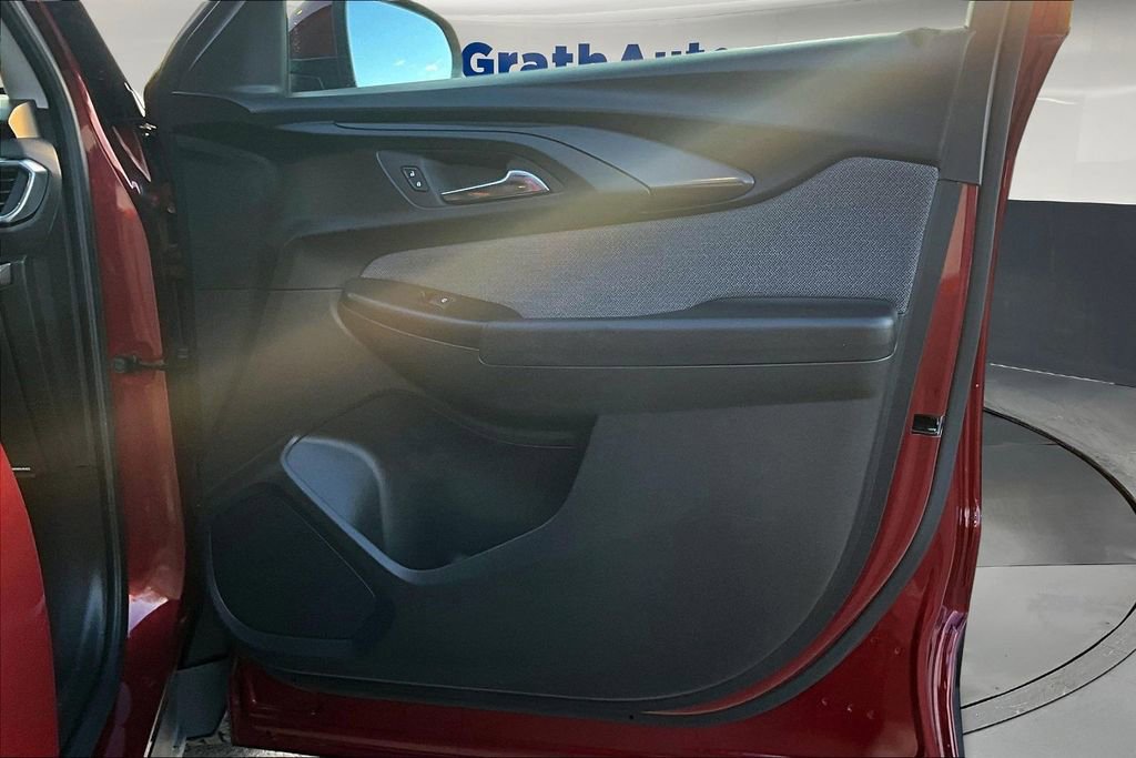 Used 2022 Chevrolet TrailBlazer LT w/ Convenience Package image 26