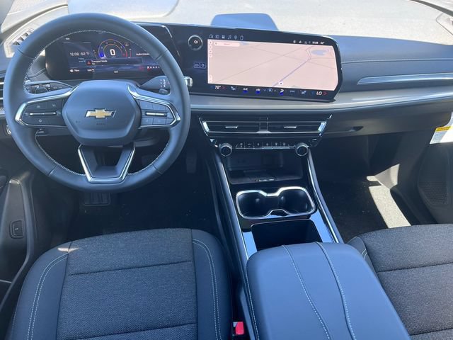 New 2026 Chevrolet Traverse LT w/ Driver Confidence Package AWD/4WD video 2