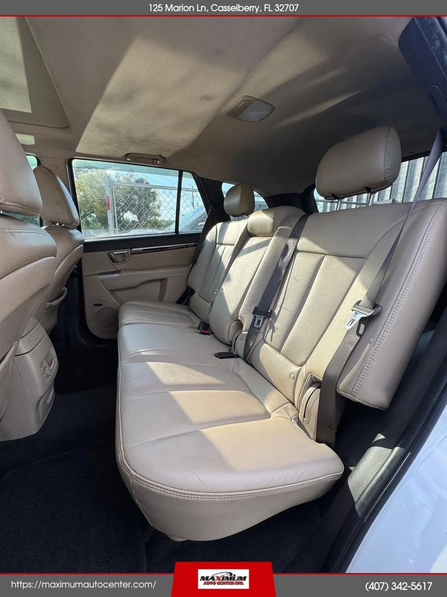 Used 2012 Hyundai Santa Fe Limited w/ Navigation Pkg 4 image 14