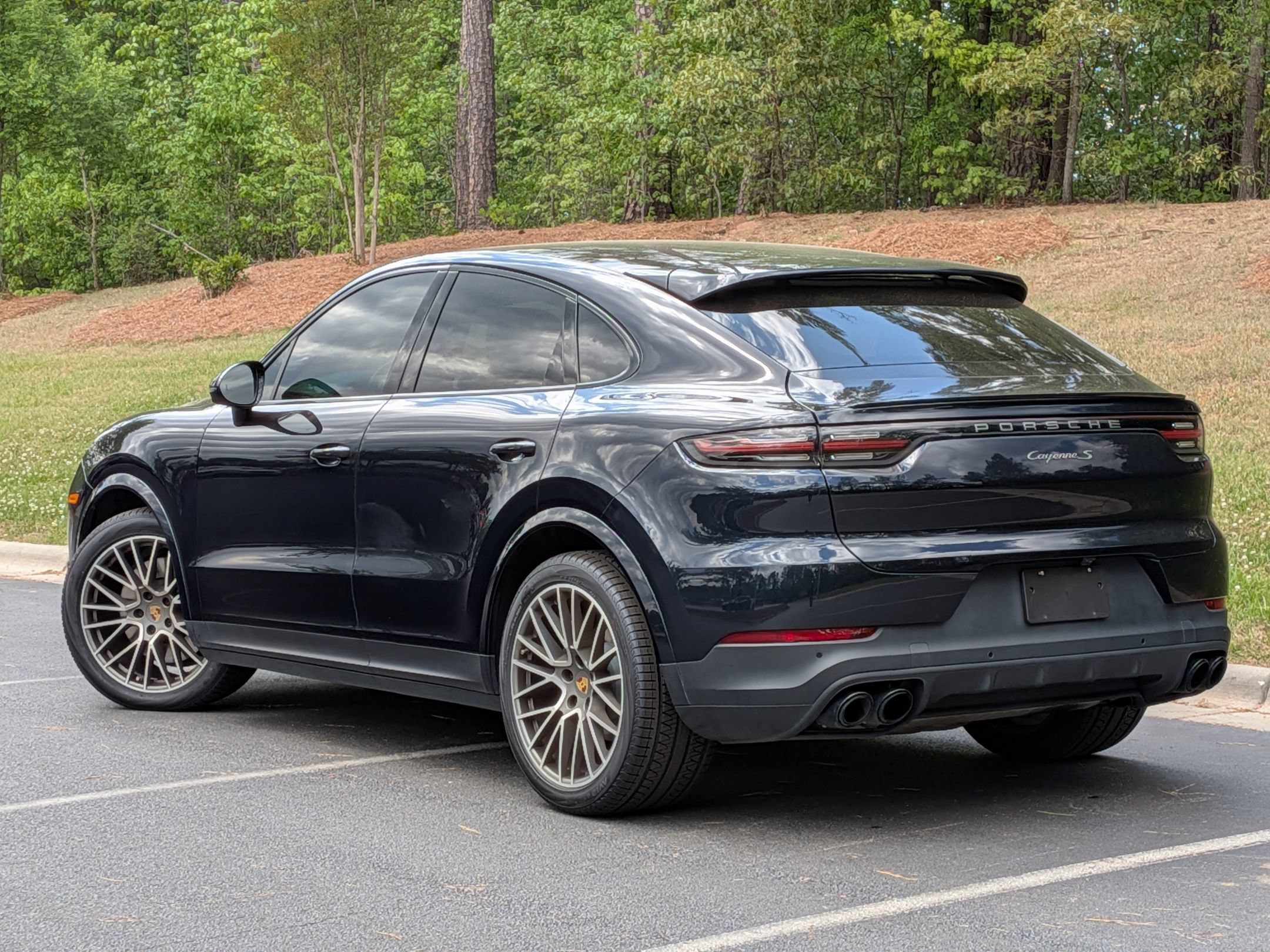 Certified 2023 Porsche Cayenne S Platinum AWD/4WD image 3