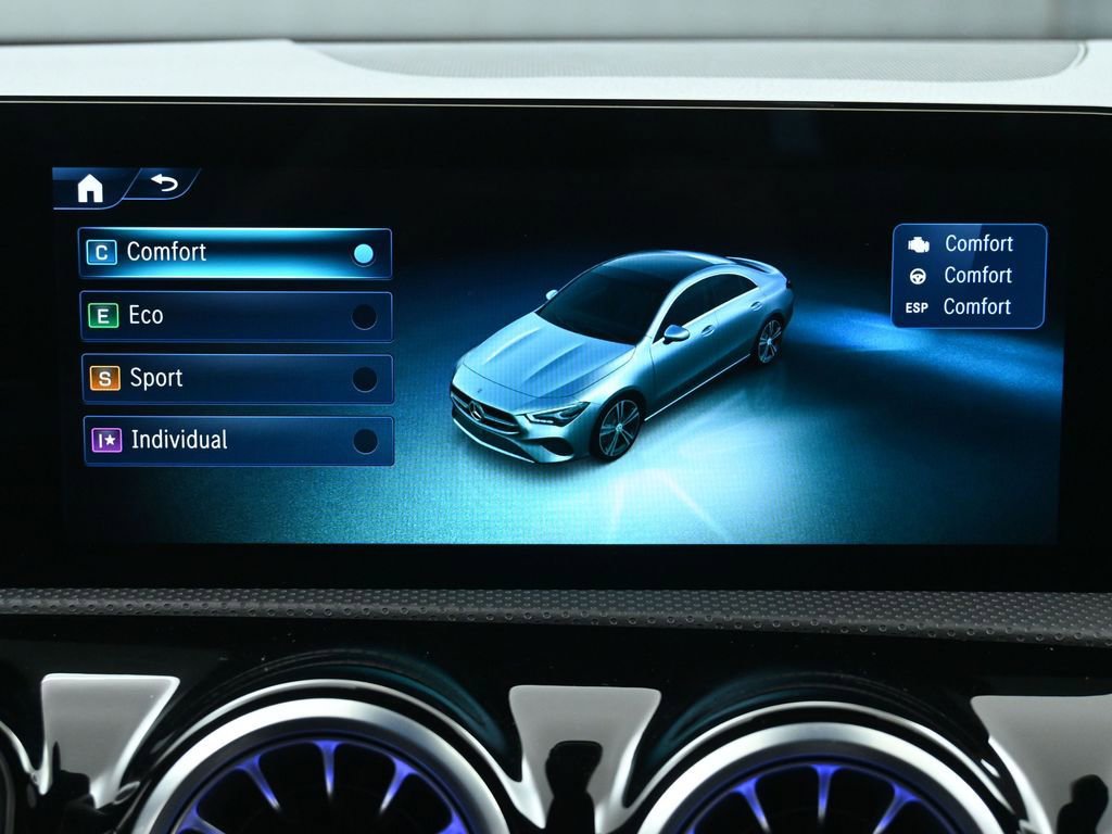 Used 2025 Mercedes-Benz CLA 250 image 37
