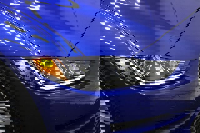 Used 2017 Jaguar XE Premium image 5