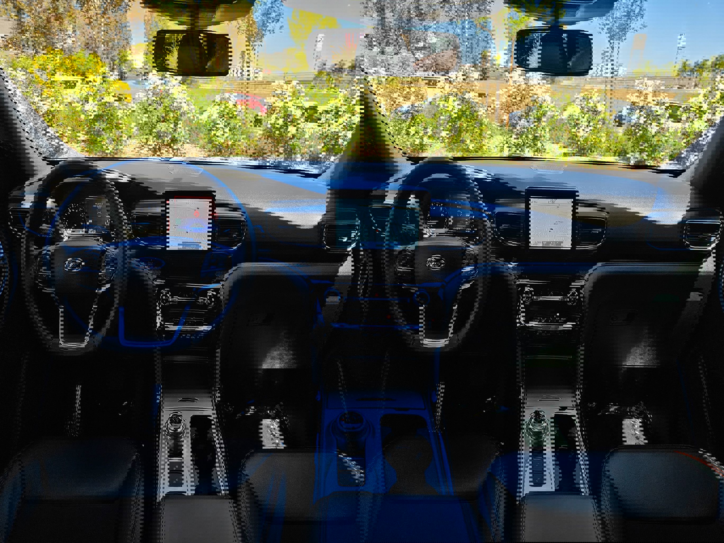 Used 2024 Ford Explorer ST-Line w/ Class IV Trailer Tow Package RWD image 23