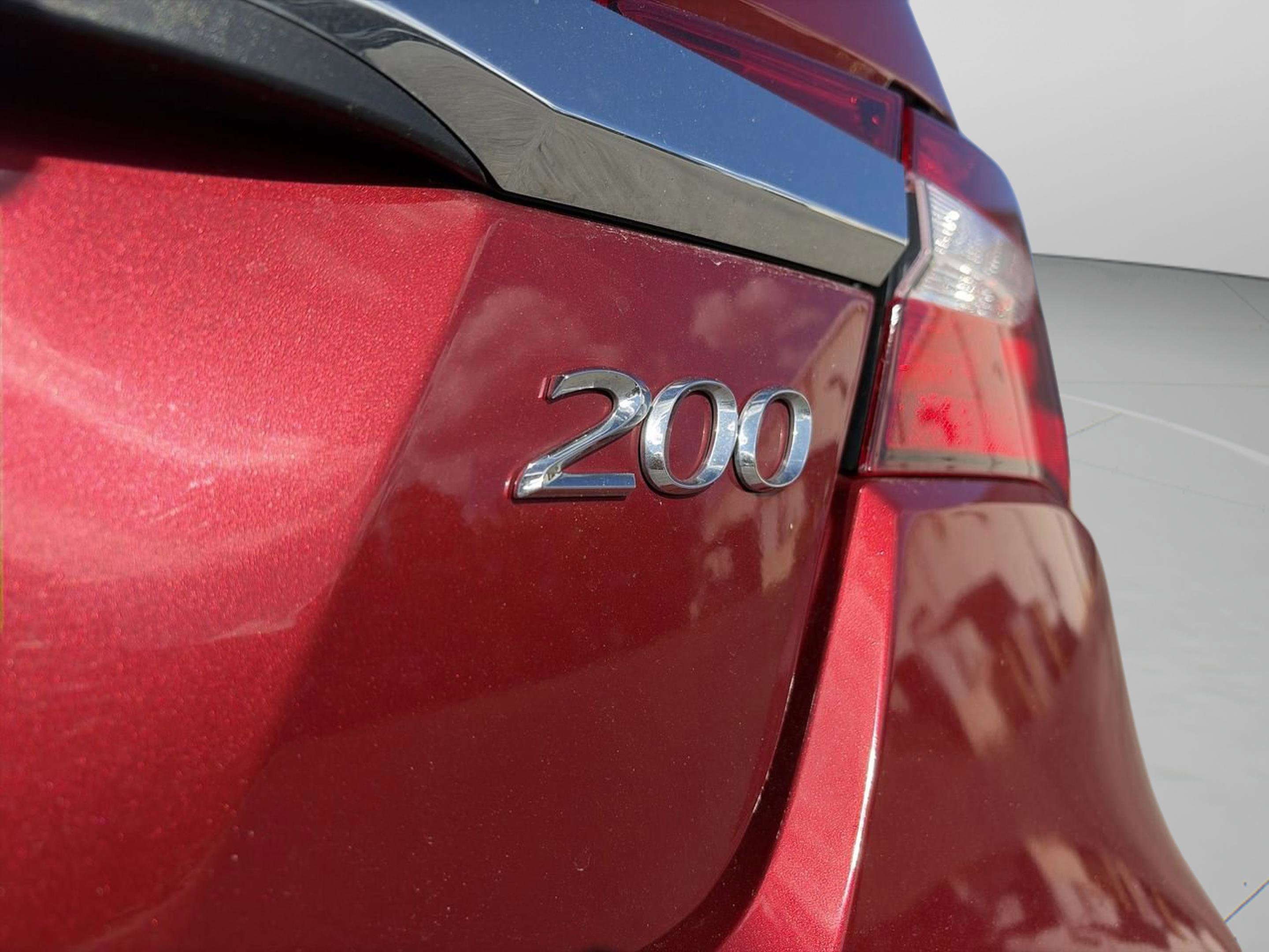 Used 2012 Chrysler 200 Touring image 25