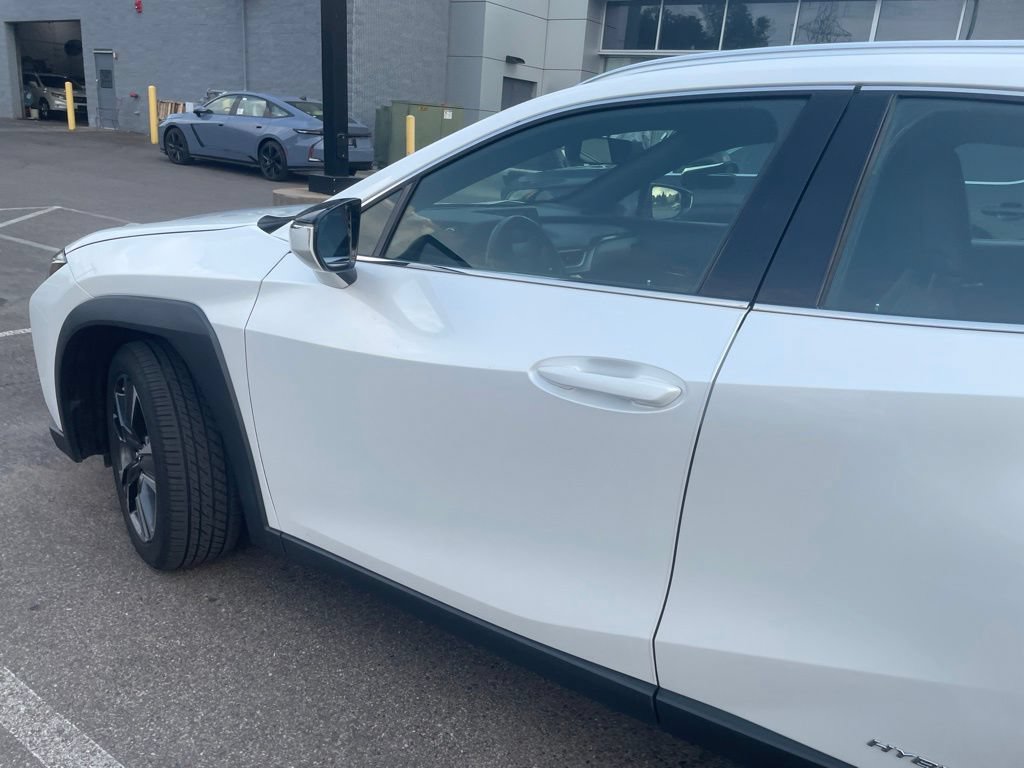 Used 2019 Lexus UX 250h w/ Premium Package AWD/4WD image 14
