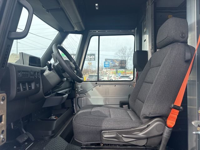 New 2025 Chevrolet Brightdrop 400 w/ Battery Pack, Max Range image 14