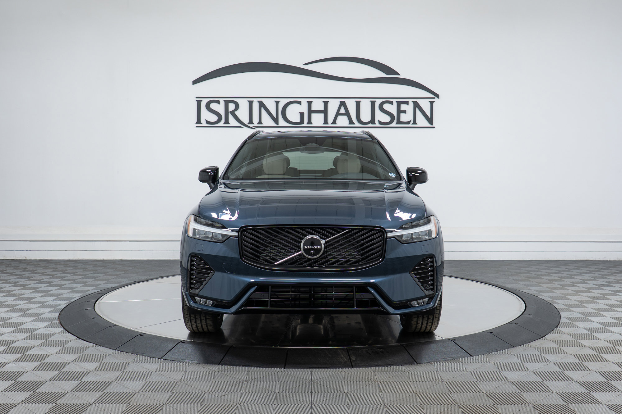 New 2026 Volvo XC60 B5 Plus w/ Climate Package image 2