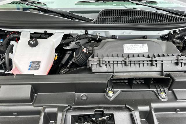 New 2026 Chevrolet Express 2500 w/ Driver Convenience Package RWD image 31