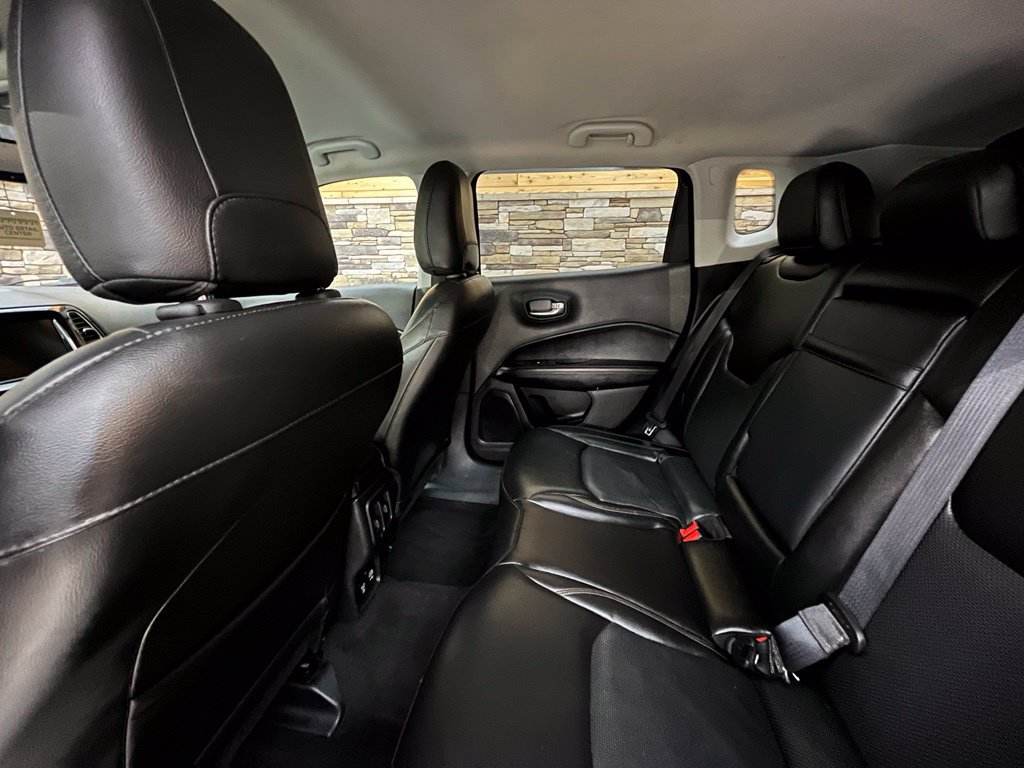Used 2018 Jeep Compass Limited AWD/4WD image 34