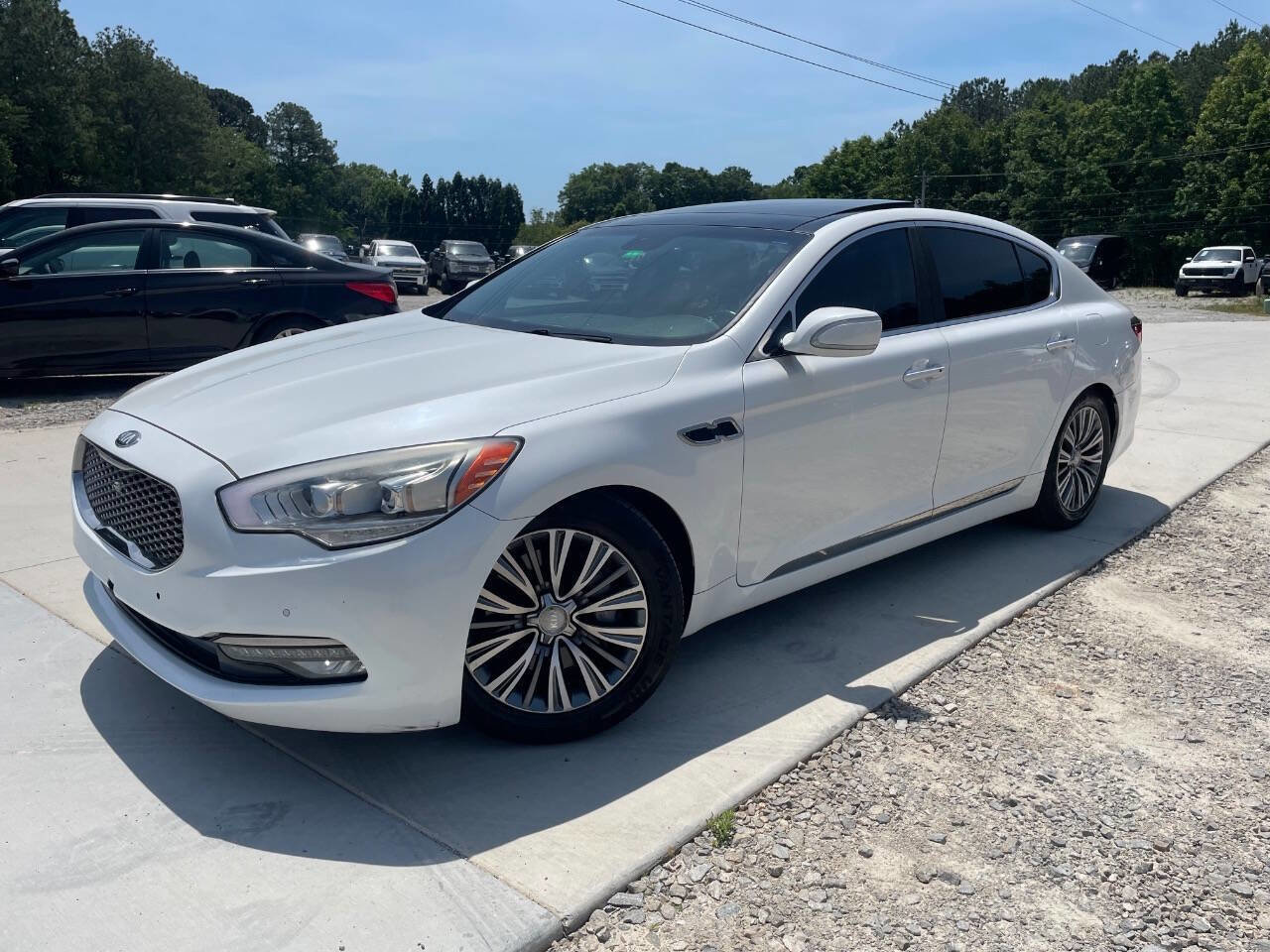 Used 2016 Kia K900 Luxury RWD image 1