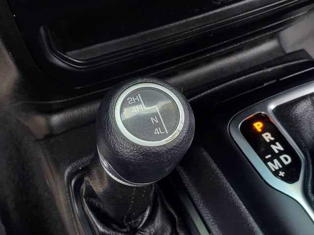 Used 2021 Jeep Gladiator Sport AWD/4WD image 22