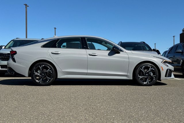 New 2026 Kia K5 GT-Line w/ GT-Line Red Interior Package FWD image 3