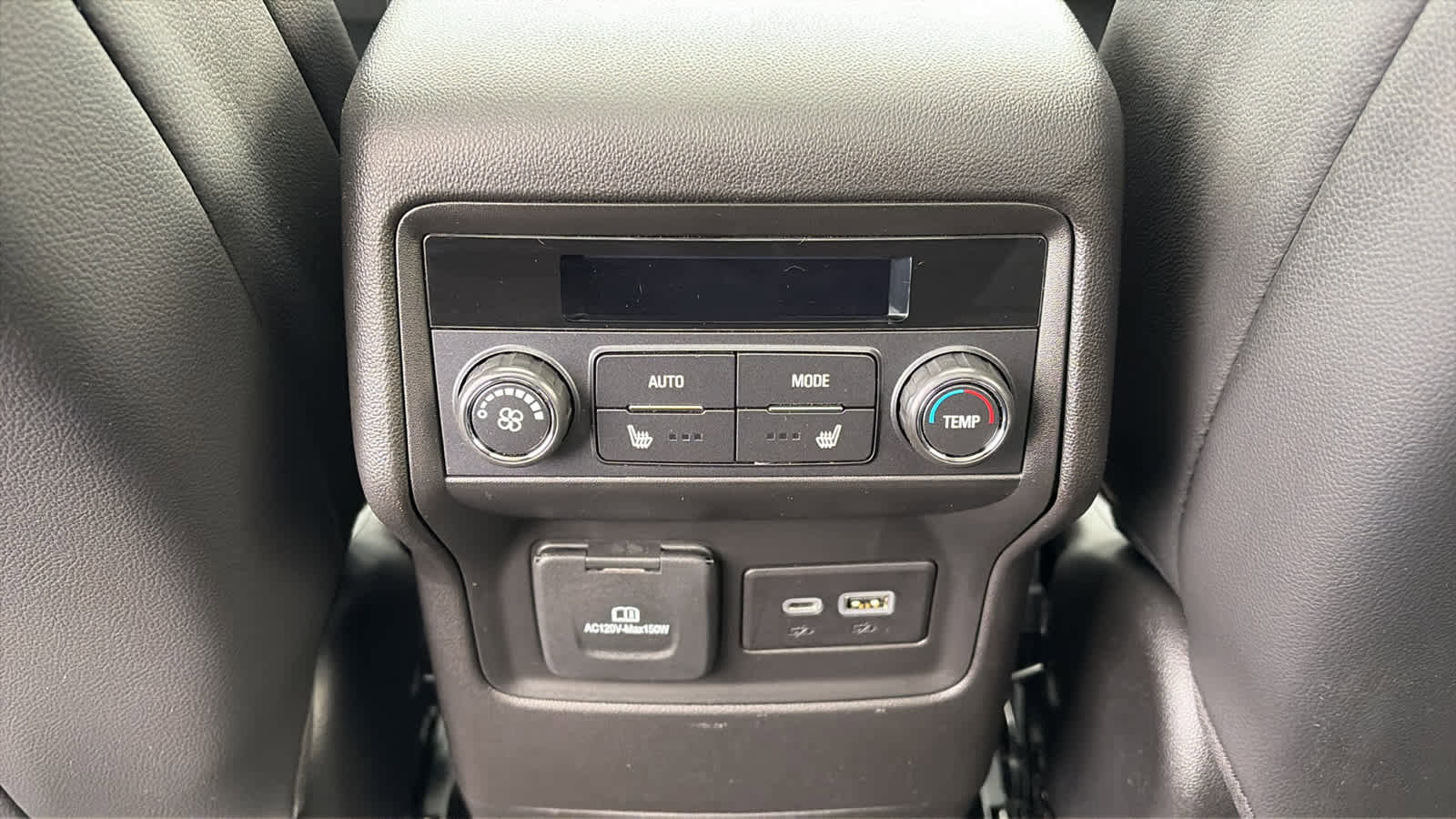 Used 2023 GMC Acadia Denali w/ Denali Ultimate Package image 24