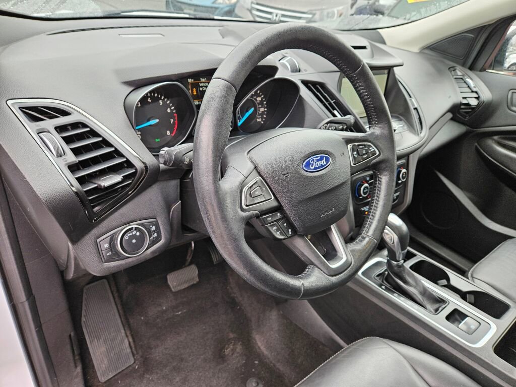 Used 2018 Ford Escape SEL w/ Ford Safe & Smart Package image 19