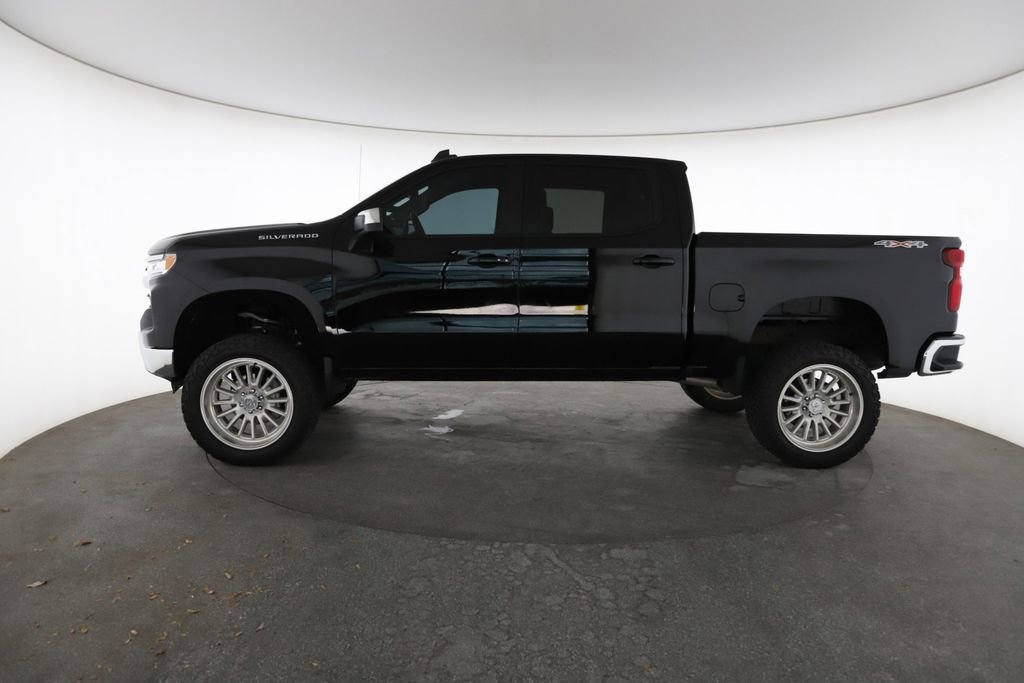 Used 2024 Chevrolet Silverado 1500 LT image 7