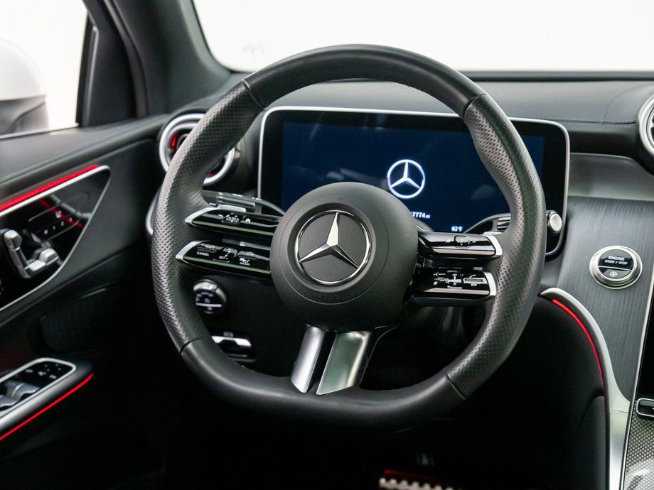 Certified 2025 Mercedes-Benz GLC 300 4MATIC image 11