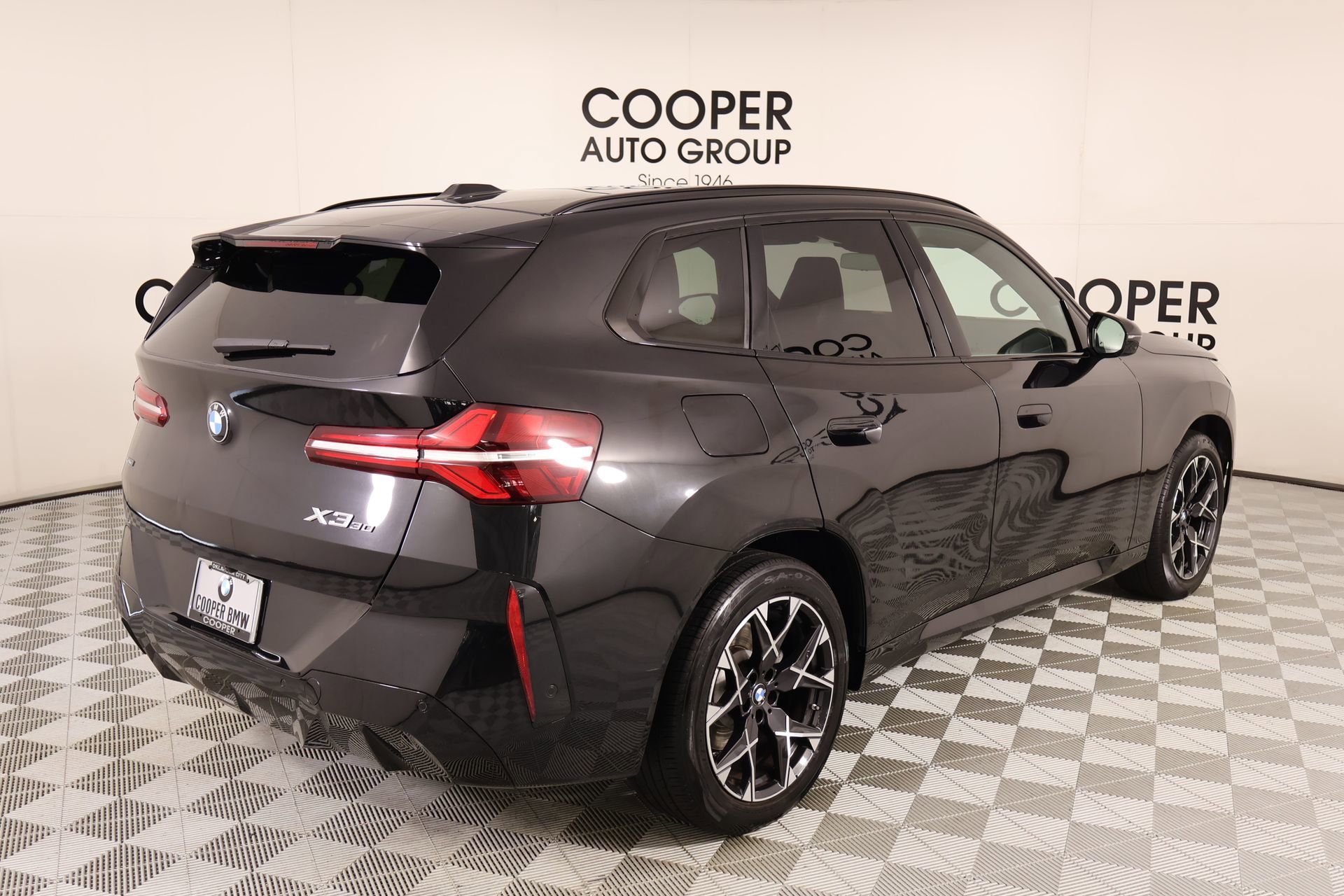 Used 2025 BMW X3 xDrive30i w/ Premium Package image 21