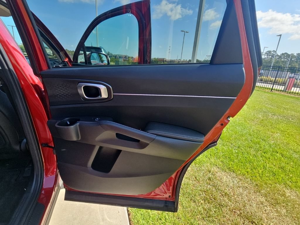 Used 2022 Kia Sorento LX FWD image 18