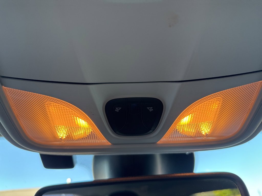 Used 2023 Jeep Cherokee Altitude Lux image 42