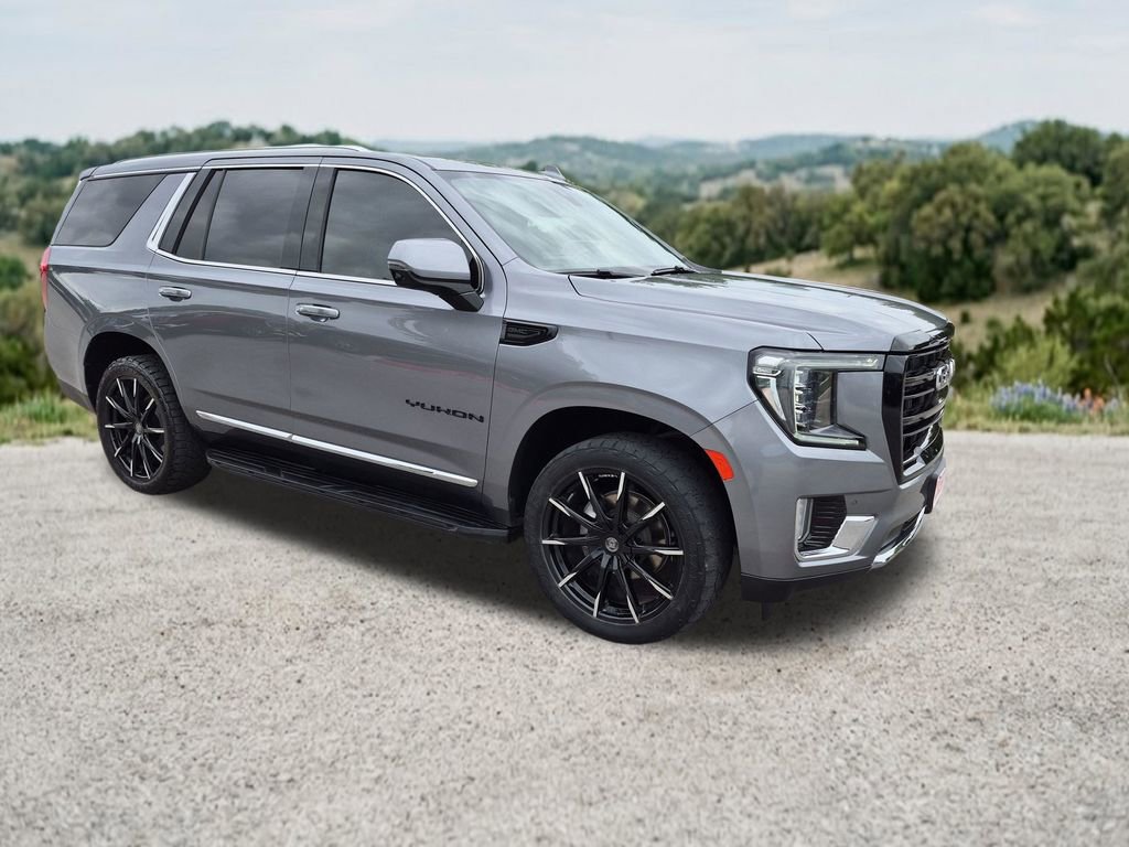 Used 2022 GMC Yukon SLT w/ SLT Premium Package AWD/4WD image 1