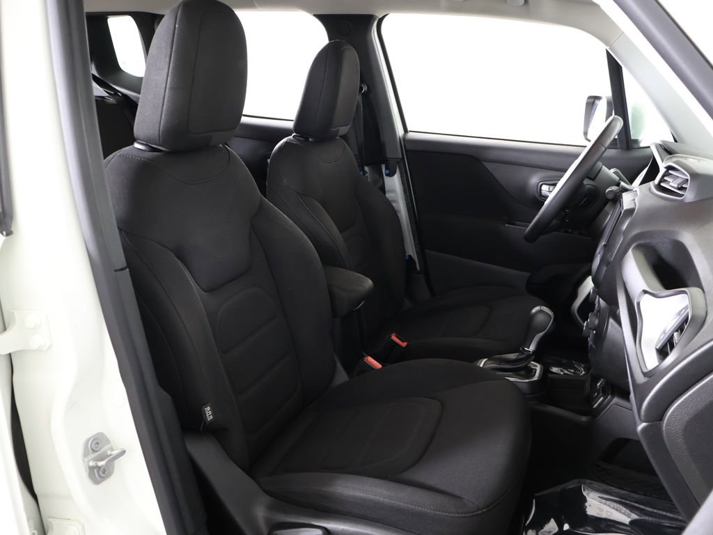 Used 2019 Jeep Renegade Latitude FWD image 26