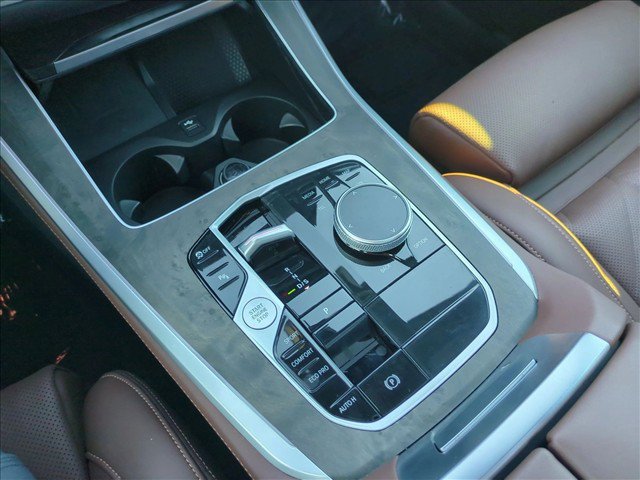 Used 2024 BMW X5 sDrive40i w/ Premium Package RWD image 12