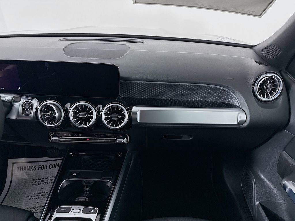 Used 2025 Mercedes-Benz GLB 250 GLB 250 image 21