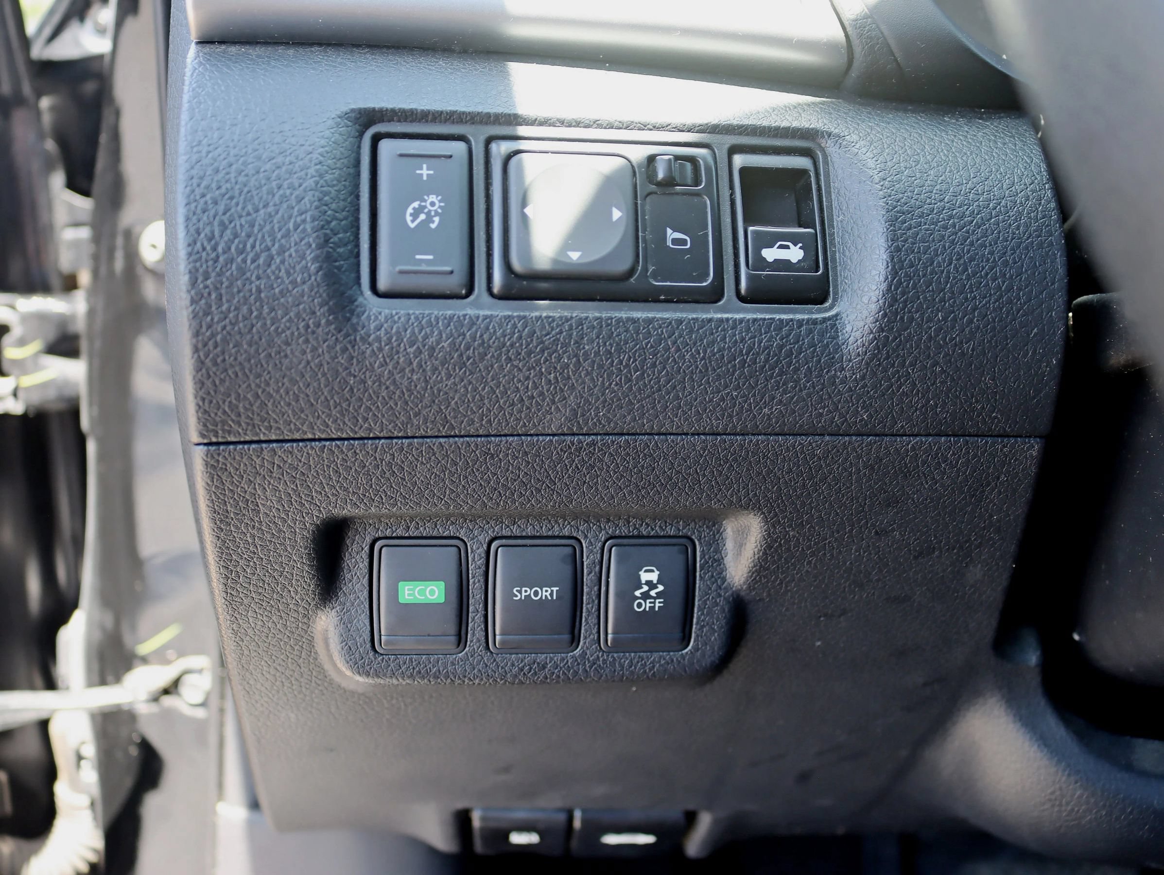 Used 2016 Nissan Sentra S FWD image 18