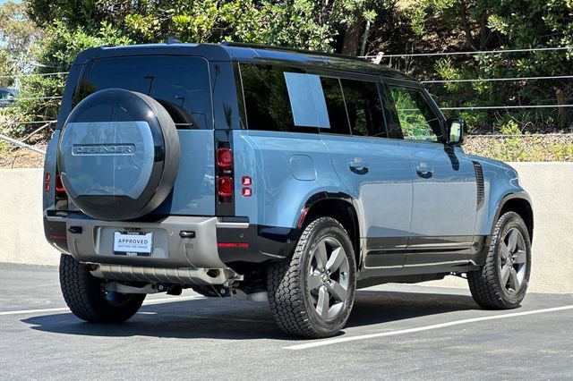 Certified 2025 Land Rover Defender 110 X-Dynamic SE AWD/4WD image 5