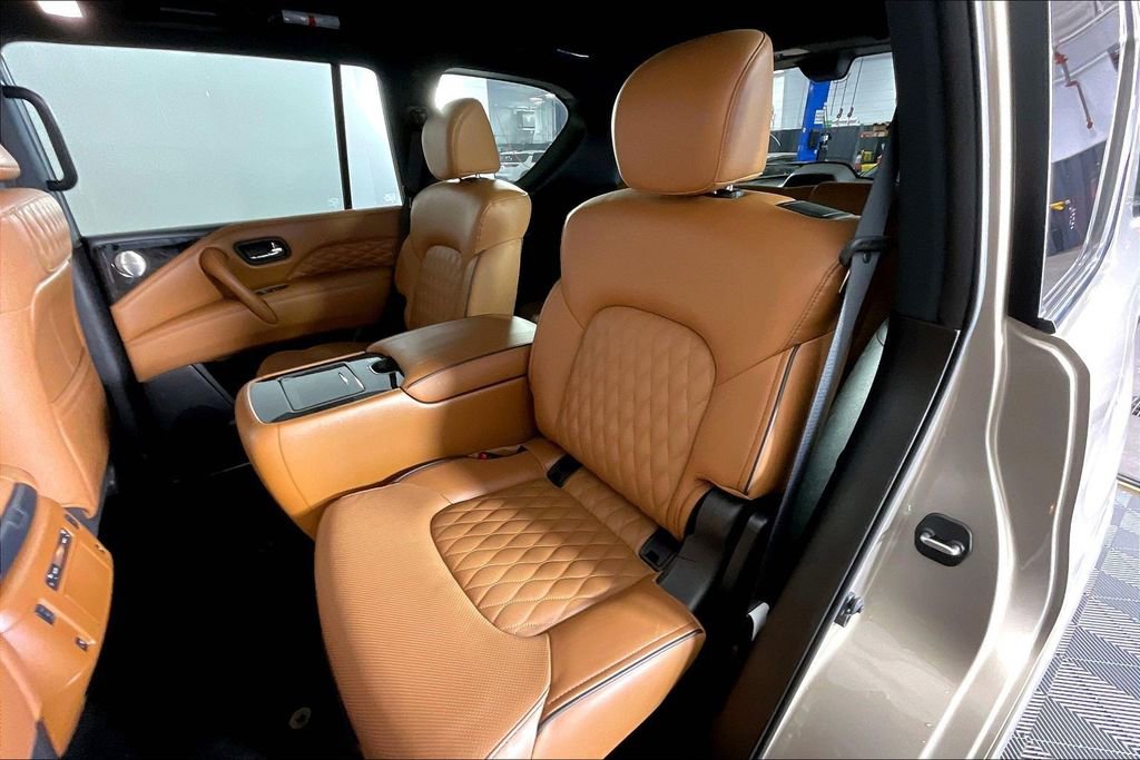 Used 2024 INFINITI QX80 Sensory AWD/4WD image 38