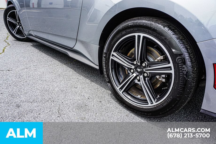 Used 2025 Ford Mustang Premium RWD image 15