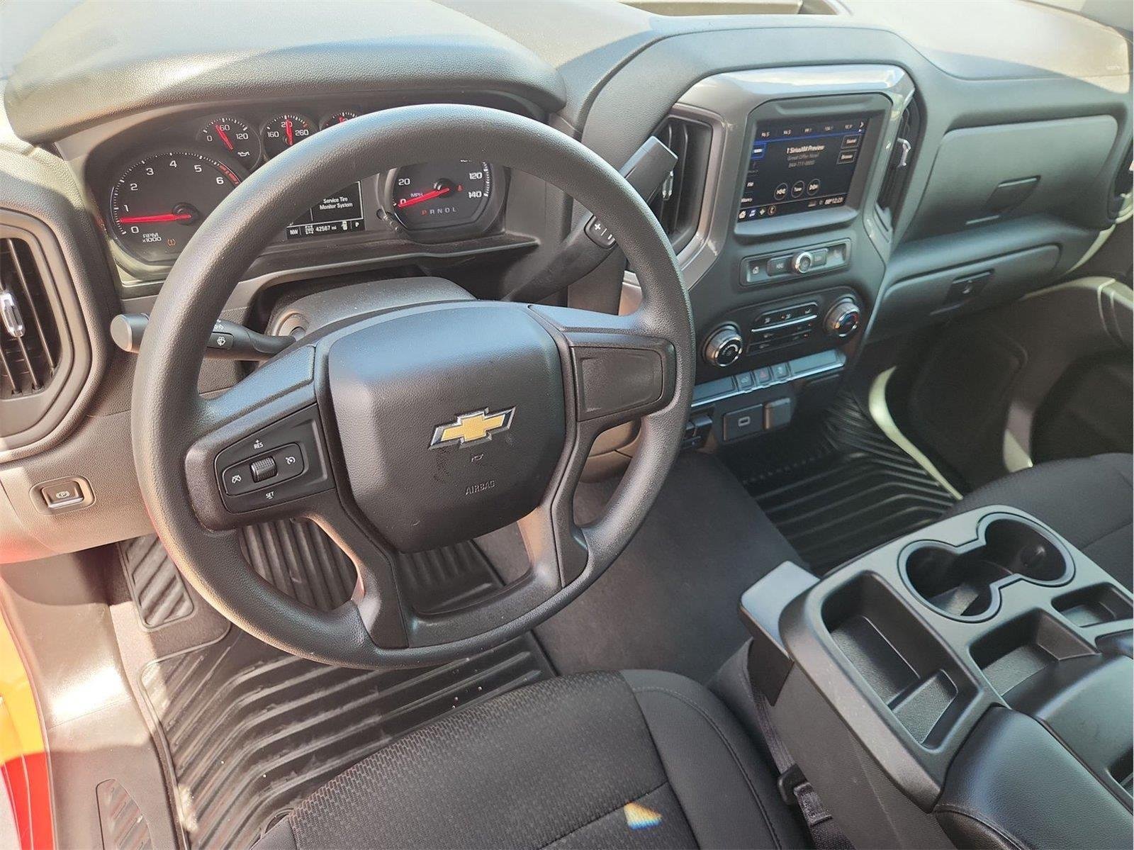 Used 2020 Chevrolet Silverado 1500 Custom w/ Custom Value Package AWD/4WD image 10