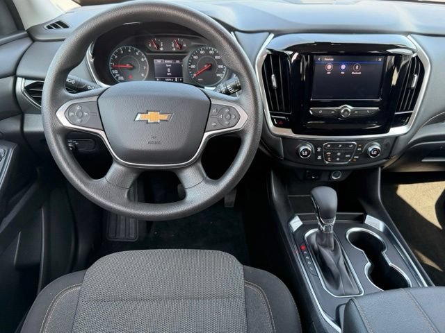 Used 2021 Chevrolet Traverse LS w/ LPO, Blackout Package FWD image 17