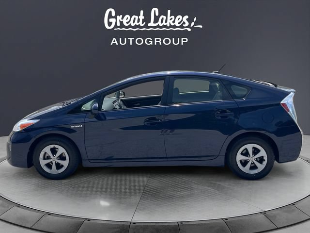 Used 2015 Toyota Prius Four FWD image 2