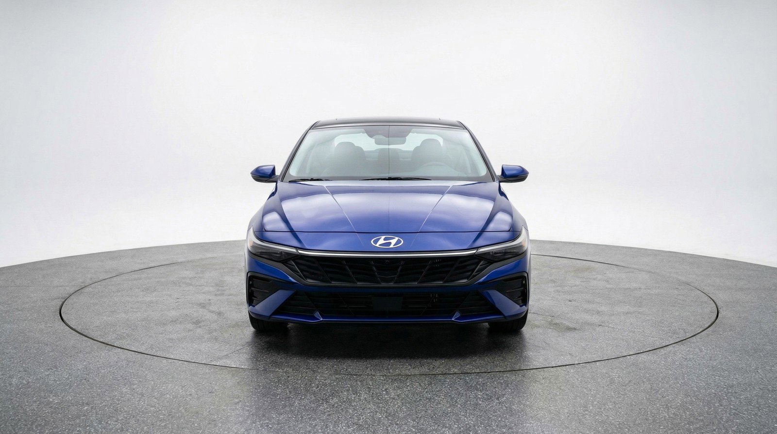 Used 2025 Hyundai Elantra SEL image 2