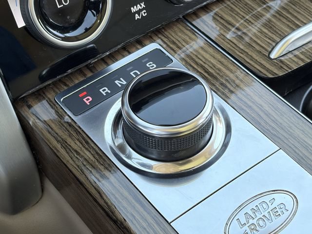 Used 2018 Land Rover Range Rover HSE AWD/4WD image 16